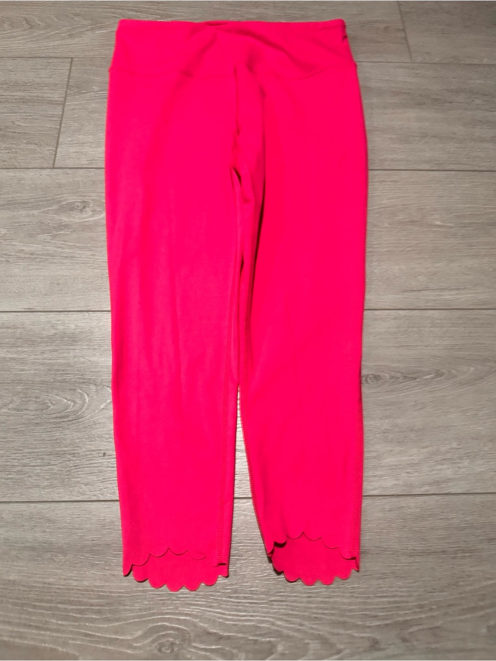 Zella Nordstrom size L fuchsia pink leggings with scalloped edges